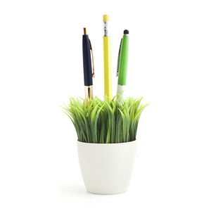 Grass Pen Stand